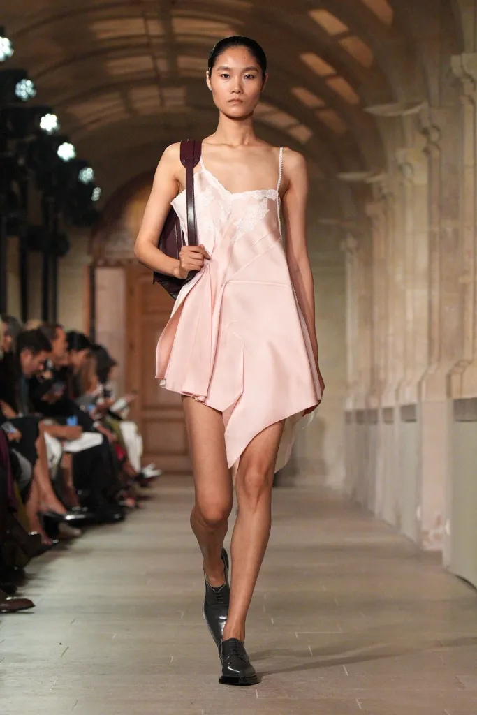 Victoria Beckham 26SS026